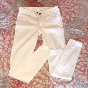 American Eagle White Jeggings